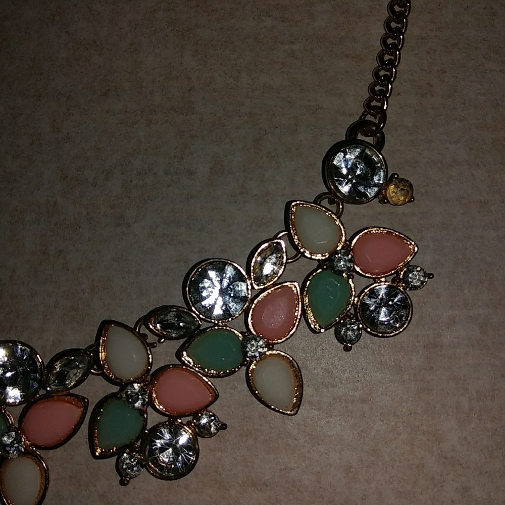 Statement necklace - Picture 2 of 2